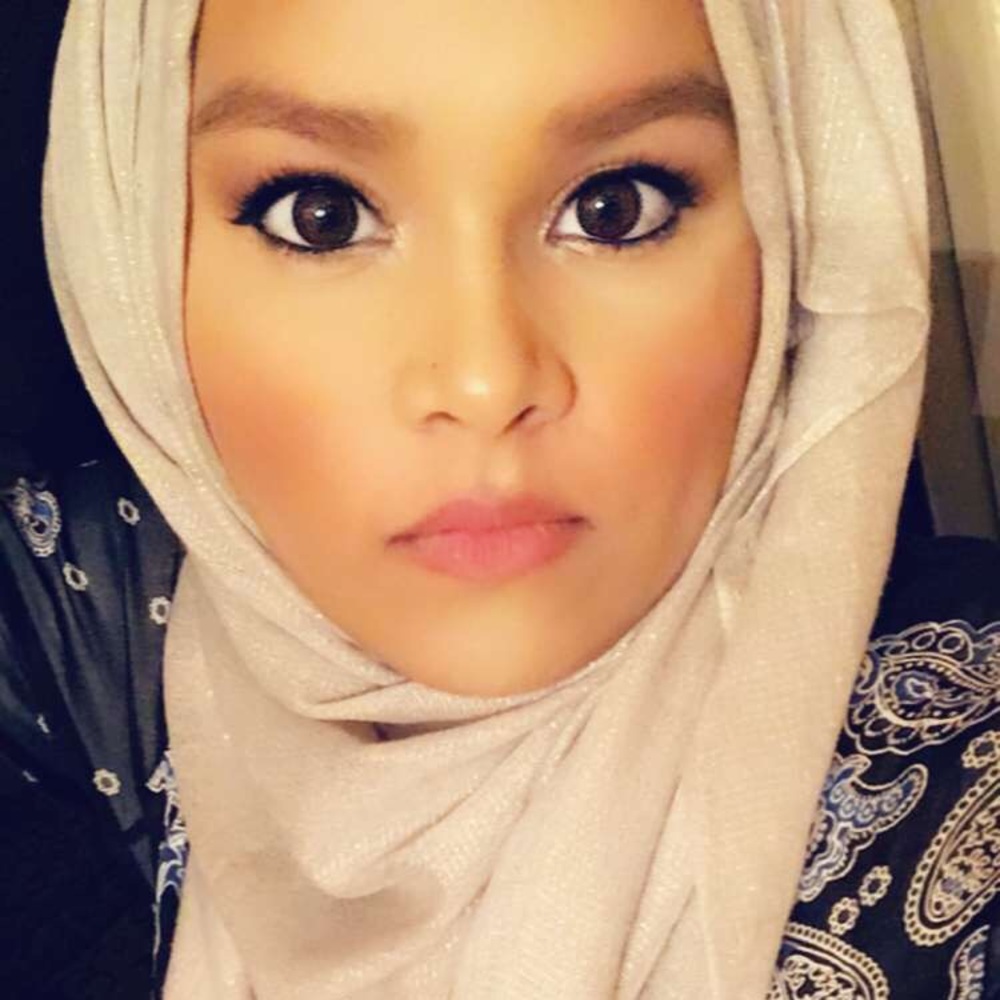 Meet your Posher, Husna